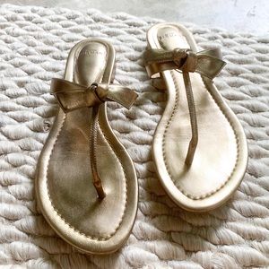 Alexandre Birman gold bow sandals 39 9